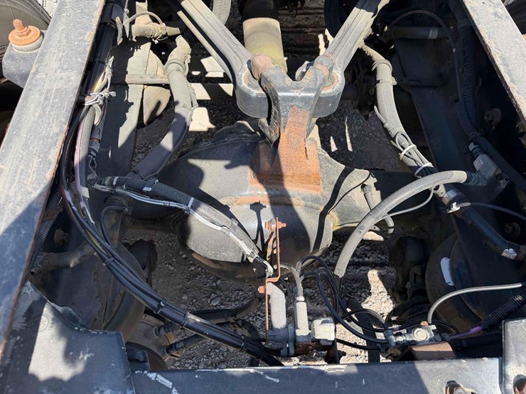 2001-kenworth-t800-image-14
