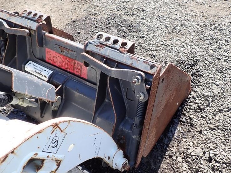 2021-bobcat-mt100-image-9