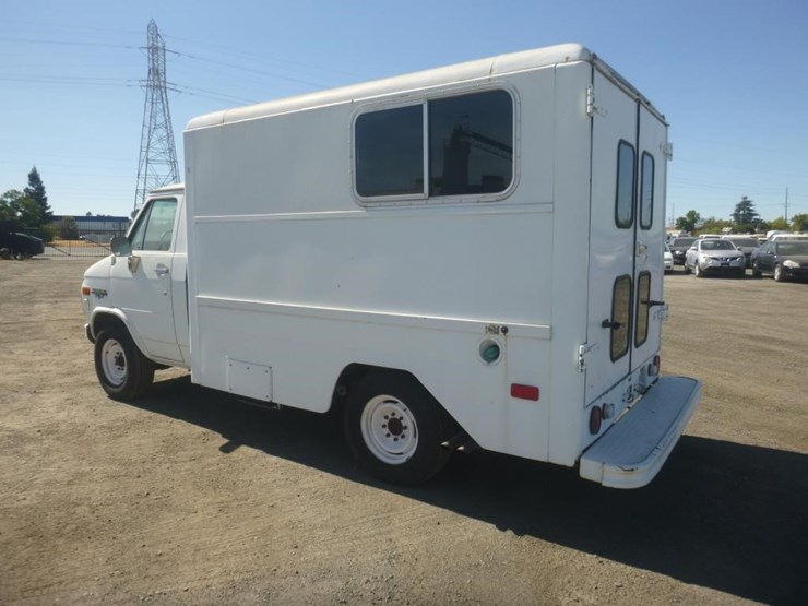 1988-chevrolet-g30-image-4