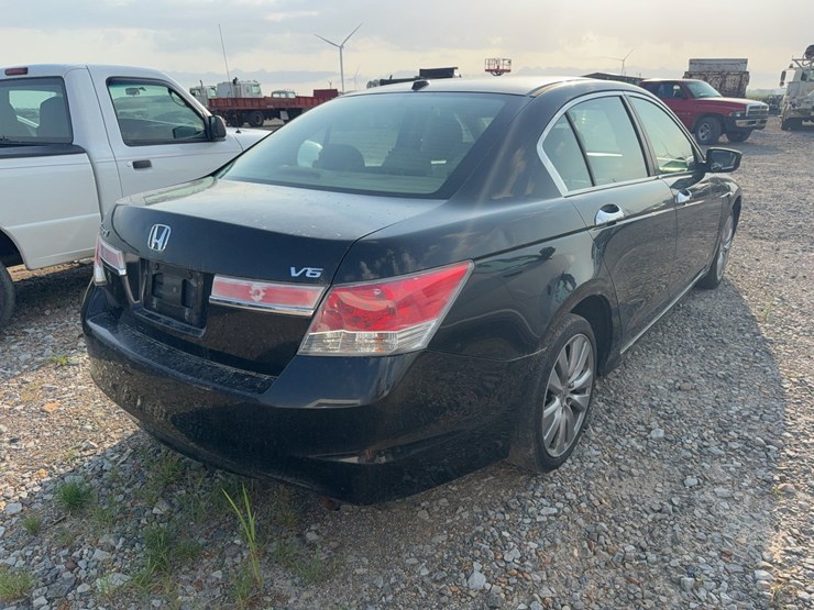 #51555-•-2012-honda-accord-sedan-1hgcp3f87ca028031-inv#51555-image-3
