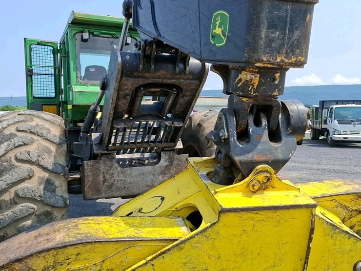 2007-deere-648g-iii-image-27