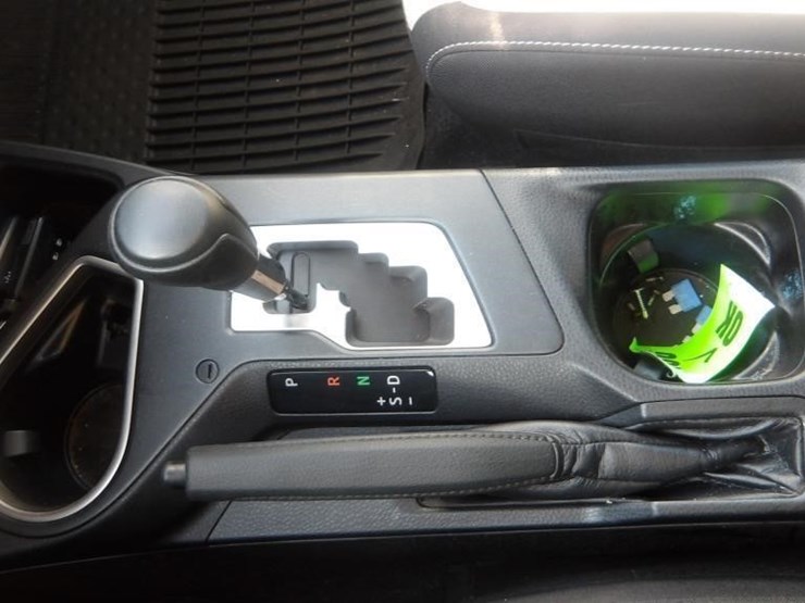 2018-toyota-rav4-image-21