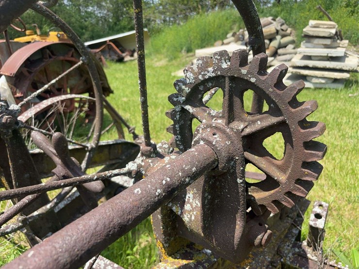 pull-type-road-grader-image-26