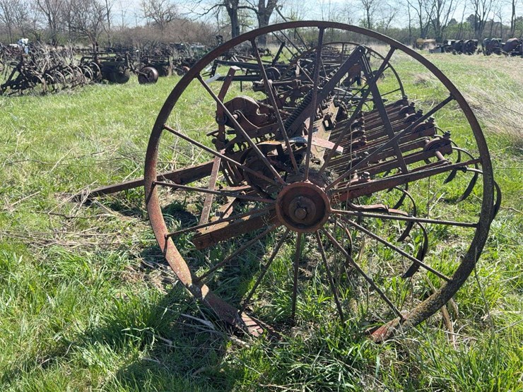 unknown-pull-type-field-cultivator-image-3