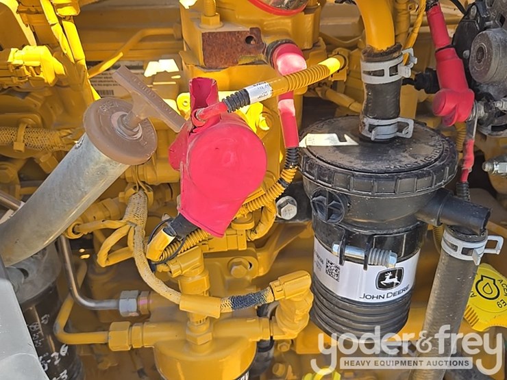 2019-deere-310sl-image-52