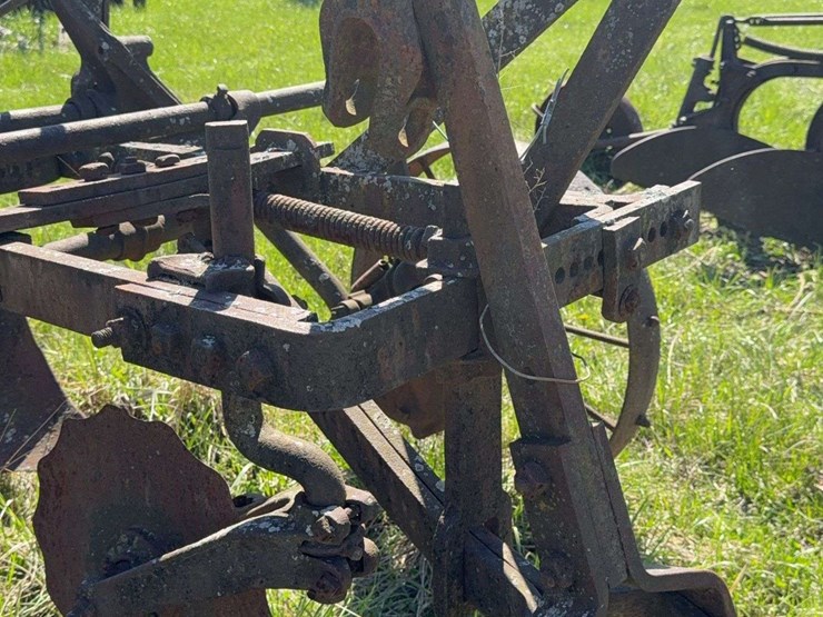 two-bottom-plow-image-10