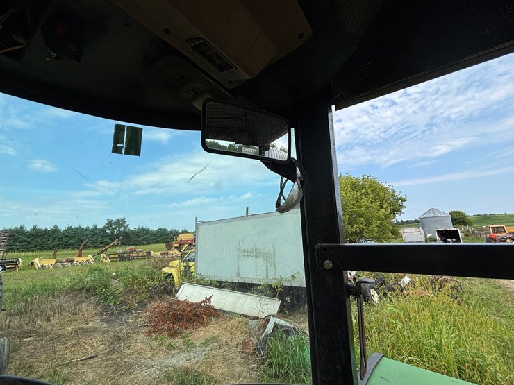 john-deere-4450-image-57