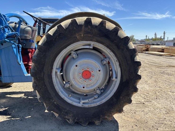 ford-800-image-22