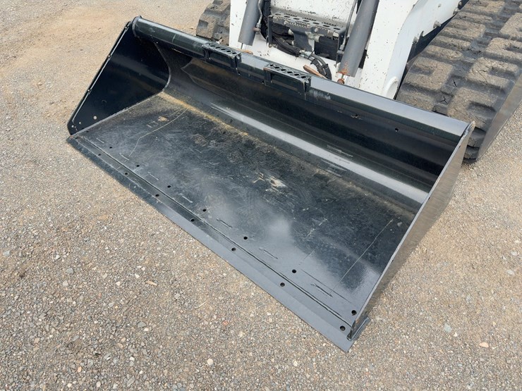 2020-bobcat-t740-image-9