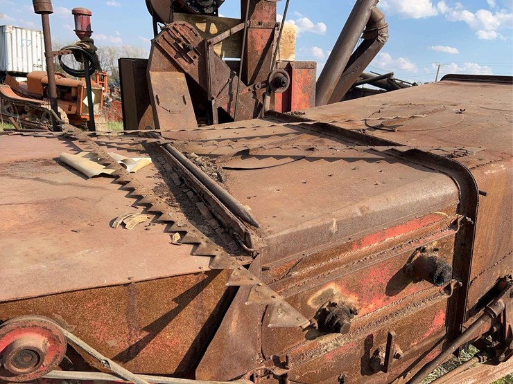 huber-pull-type-combine-image-44