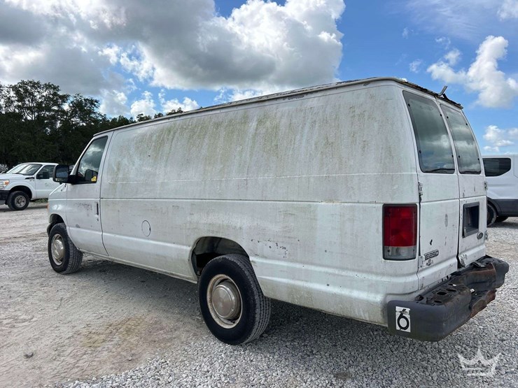 2006-ford-cargo-image-4