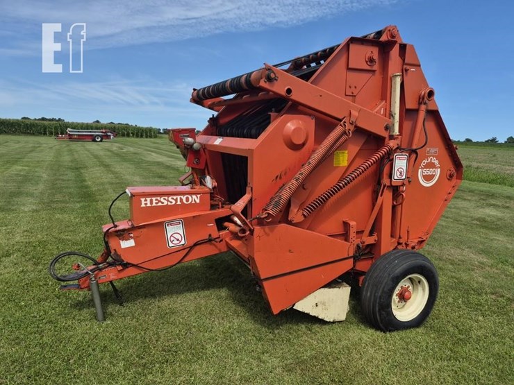hesston-5500-image-11