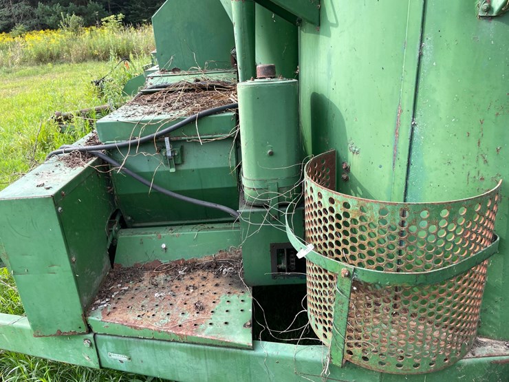 john-deere-700-image-8