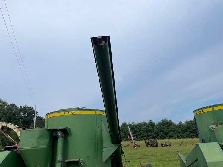 john-deere-700-image-19