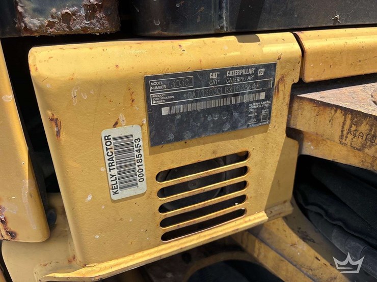 2010-caterpillar-303c-cr-mini-excavator-image-34