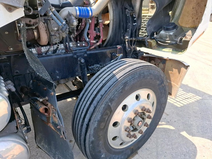 2009-mack-ch613-image-15