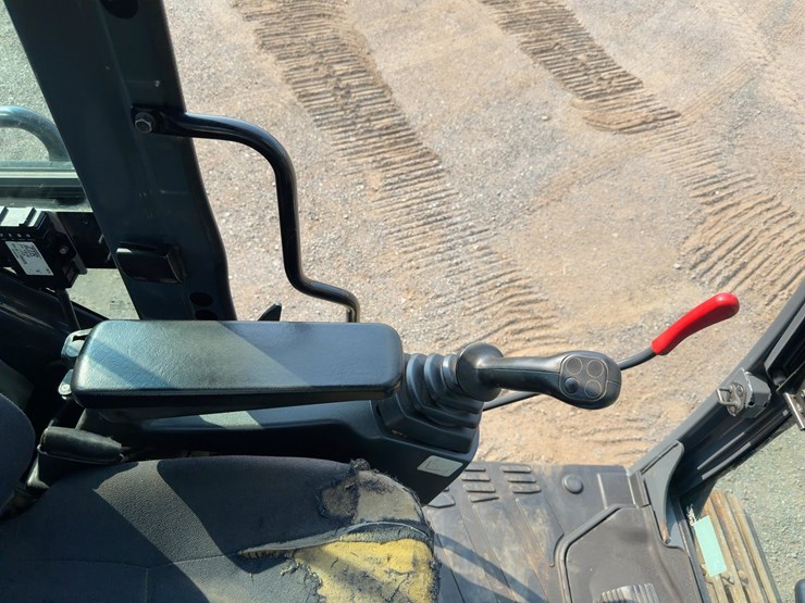 2018-kobelco-sk140sr-lc-5-image-38