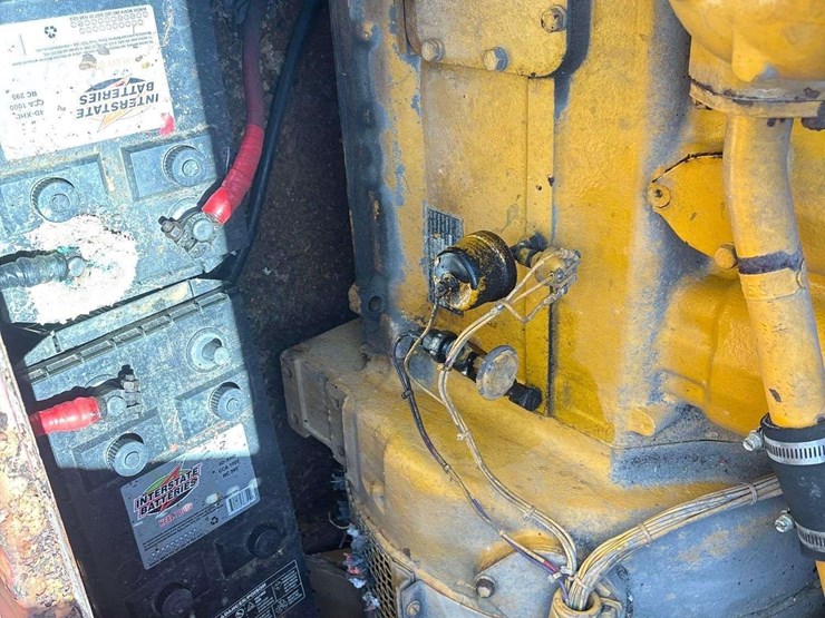 1969-caterpillar-towable-diesel-generator-image-21