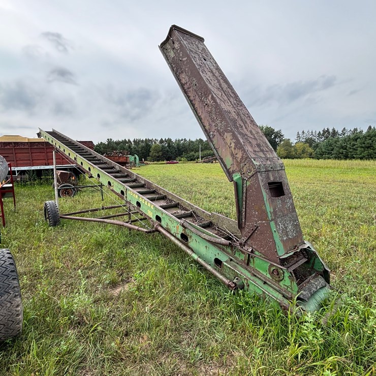JOHN DEERE 300