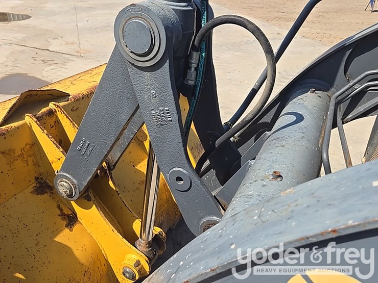 2019-deere-310sl-image-19