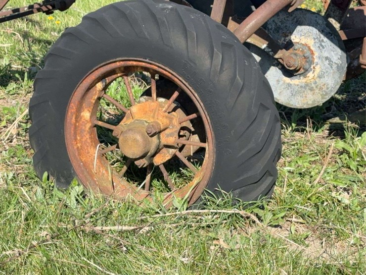 john-deere-14-image-6