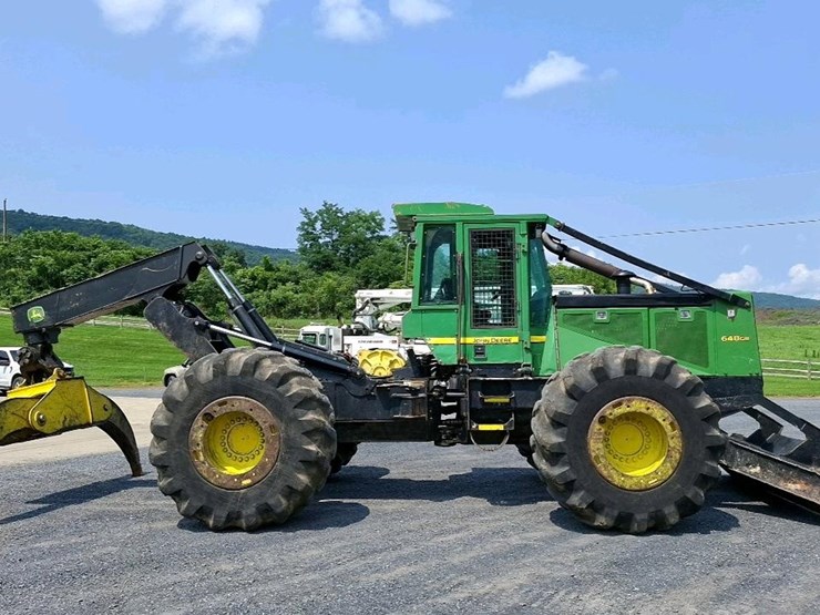 2007-deere-648g-iii-image-6