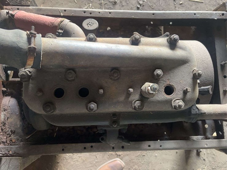 saxon-four-cylinder-engine-image-13