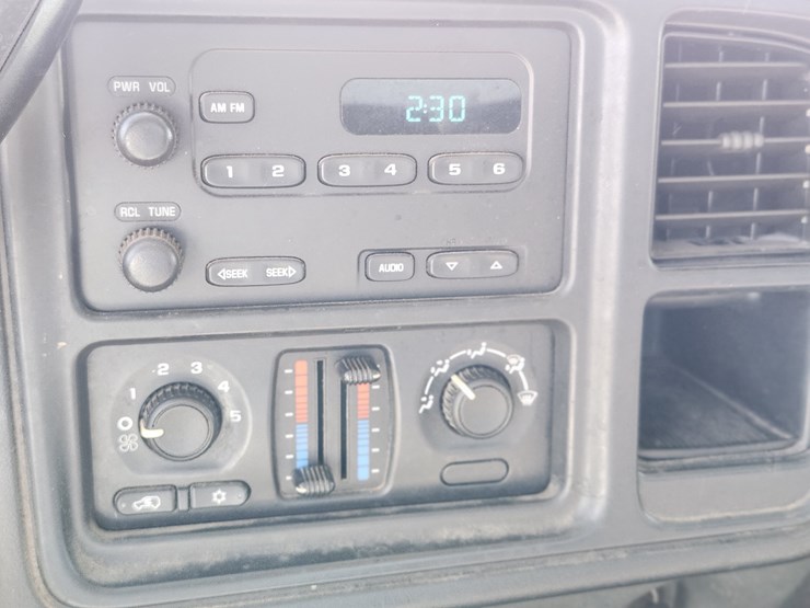2005-chevrolet-1500-image-20
