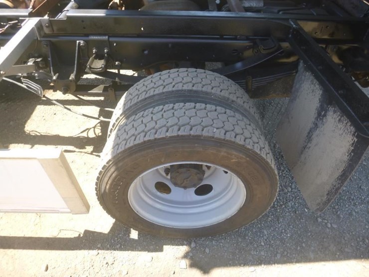 2018-ford-f550-image-23