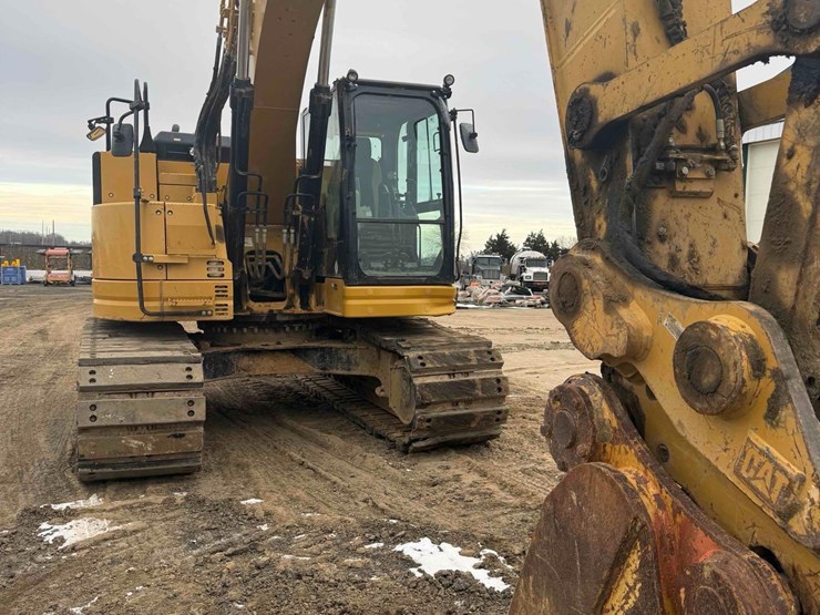 2018-caterpillar-325flcr-image-6