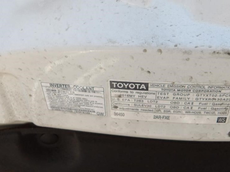 2016-toyota-rav4-image-14