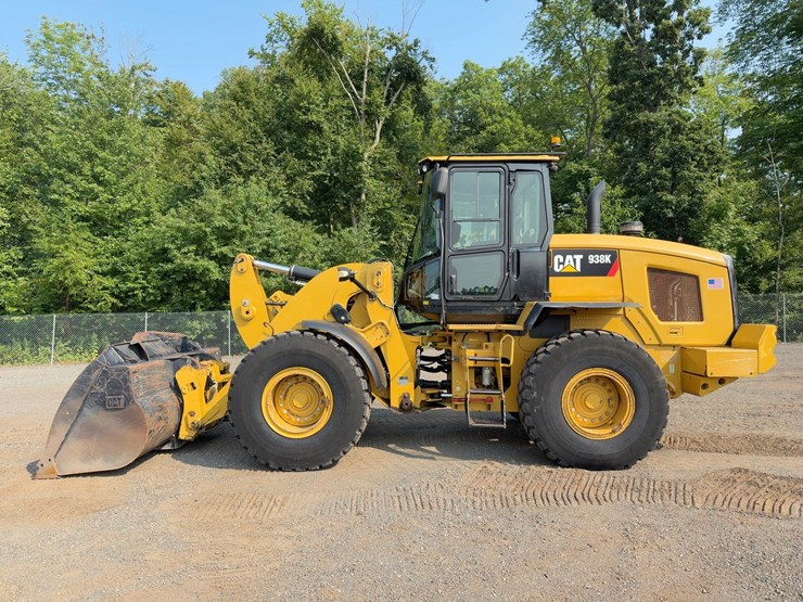 2015-caterpillar-938k-image-2