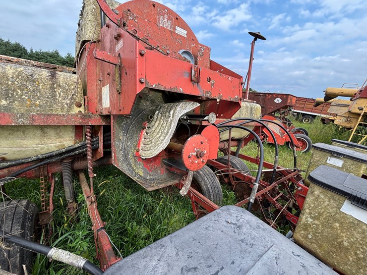 case-ih-400-image-17