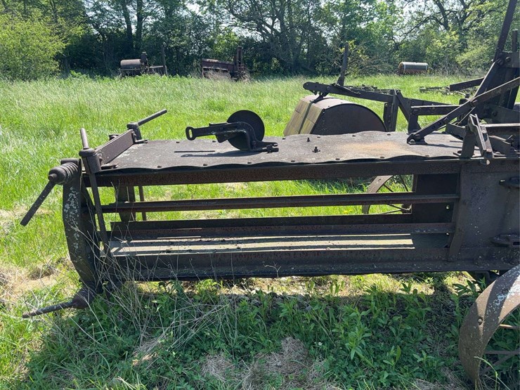 case-bale-press-image-30