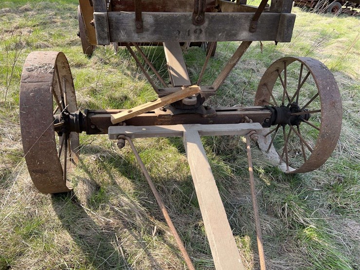 altman-taylor-threshing-machine-image-7