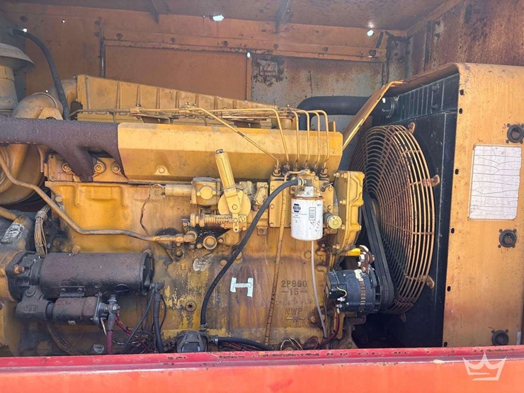 1969-caterpillar-towable-diesel-generator-image-13