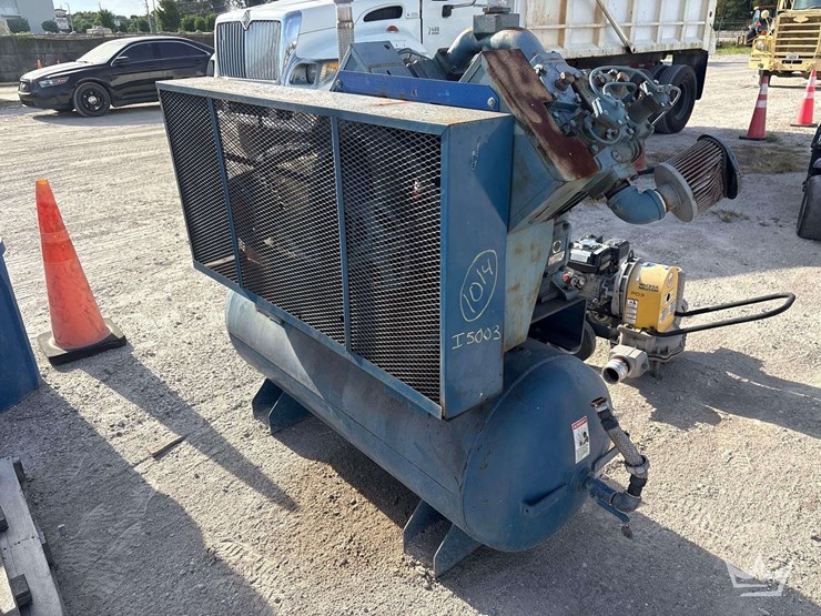 qunicy-qt25u-horizontal-duplex-air-compressor-w/-attachment-head-image-2