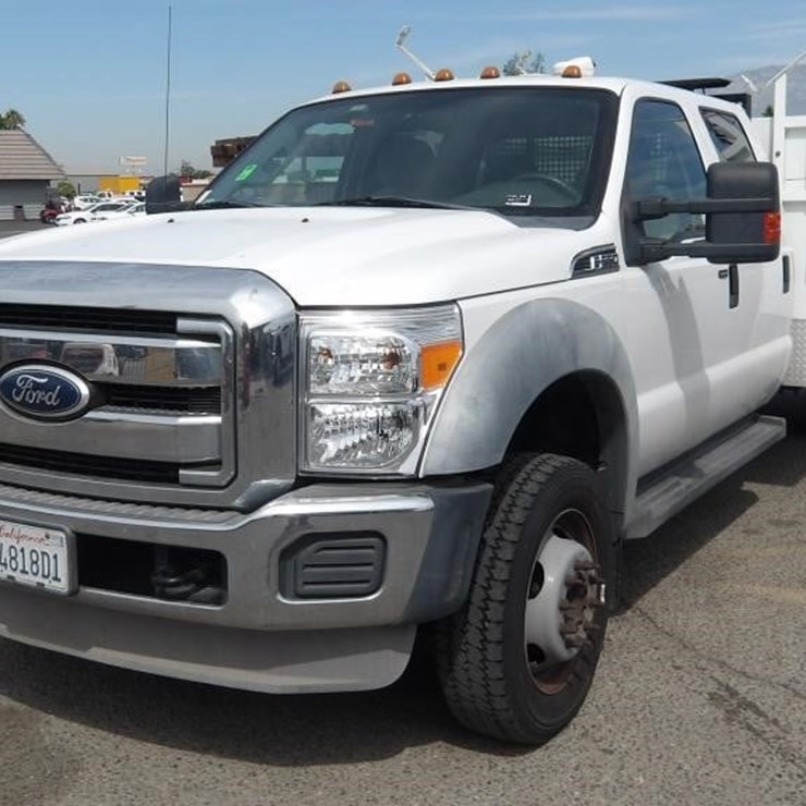 2011 FORD F550
