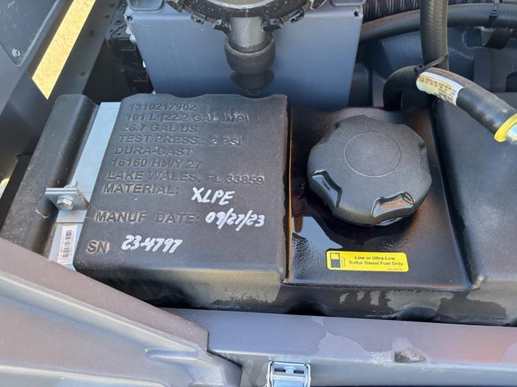 2023-atlas-copco-xas188-image-30