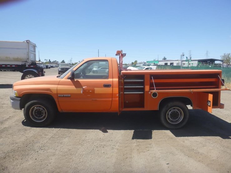 2001-dodge-ram-2500-image-5