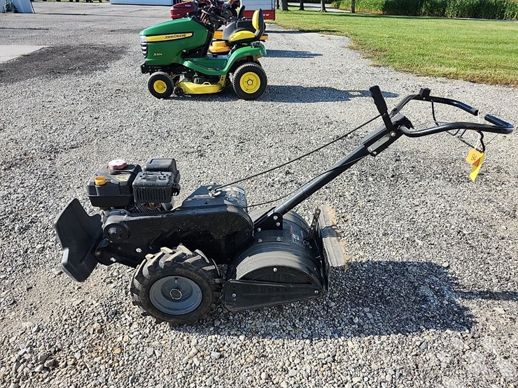 walk-behind-tiller-image-2