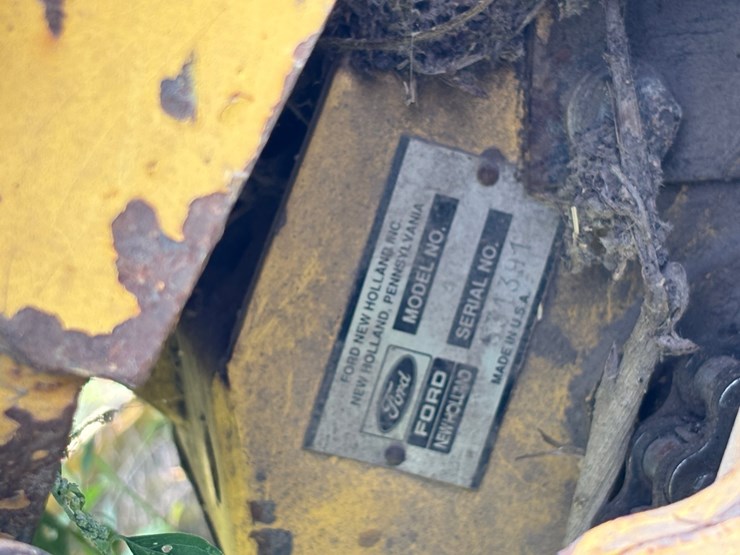 new-holland-tr86-image-28