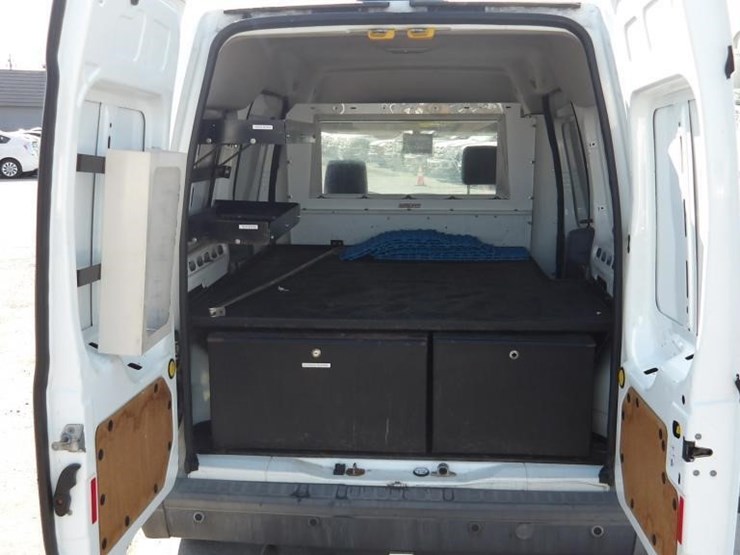 2013-ford-transit-connect-image-13