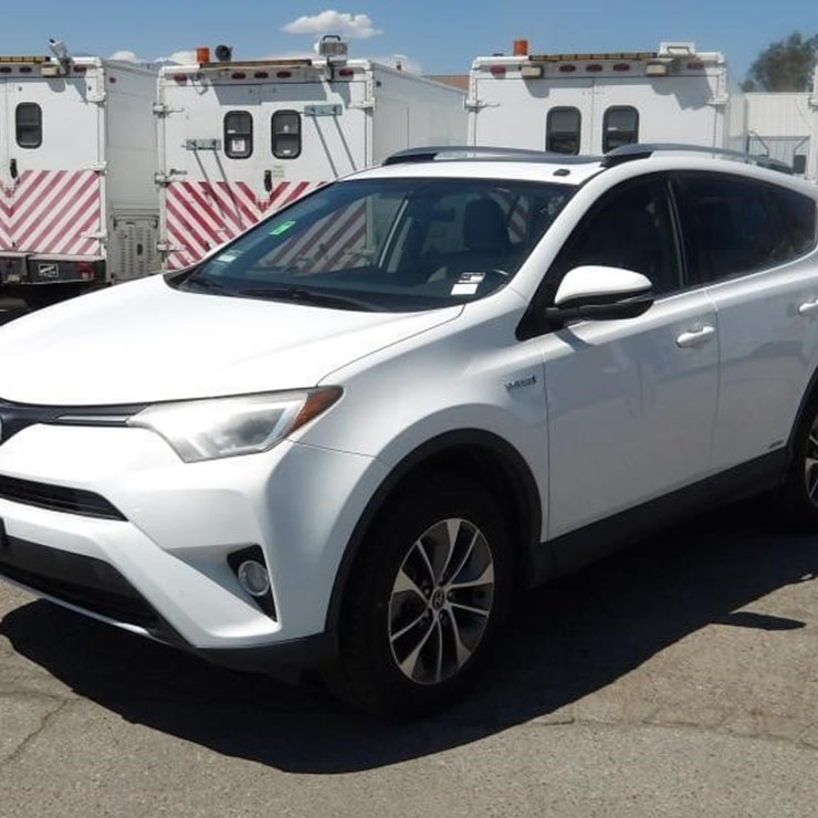 2016 TOYOTA RAV4