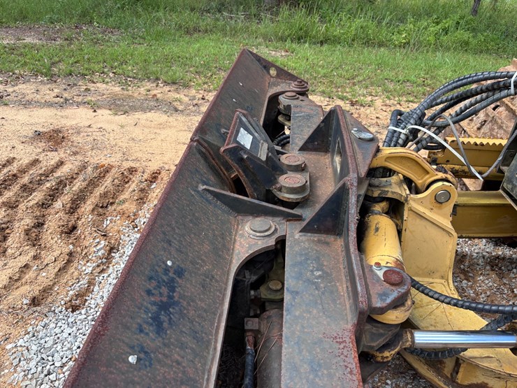 deere-650h-lgp-image-21