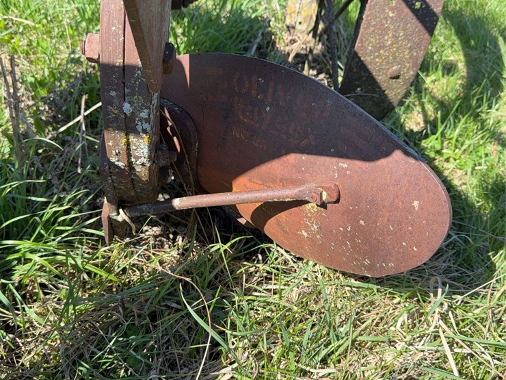oliver-four-bottom-plow-image-20