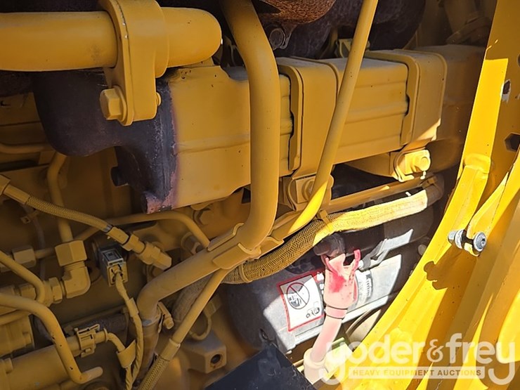 2019-deere-310sl-image-38