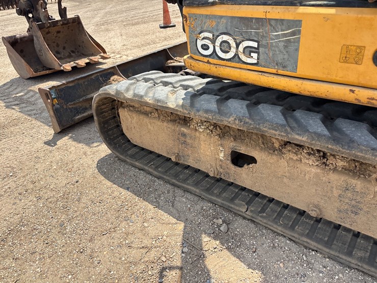 2017-deere-60g-image-14