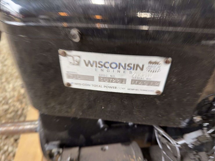 wisconsin-tjd-two-cylinder-engine-image-11