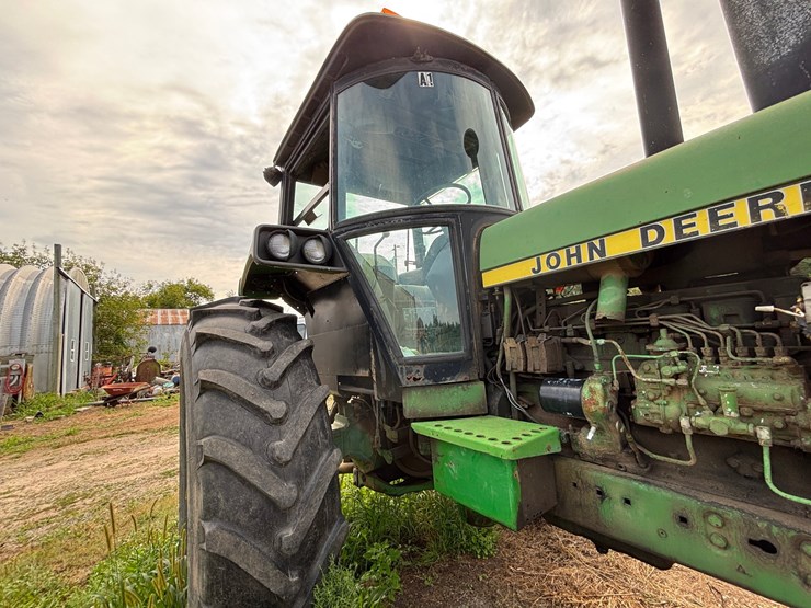 john-deere-4450-image-44